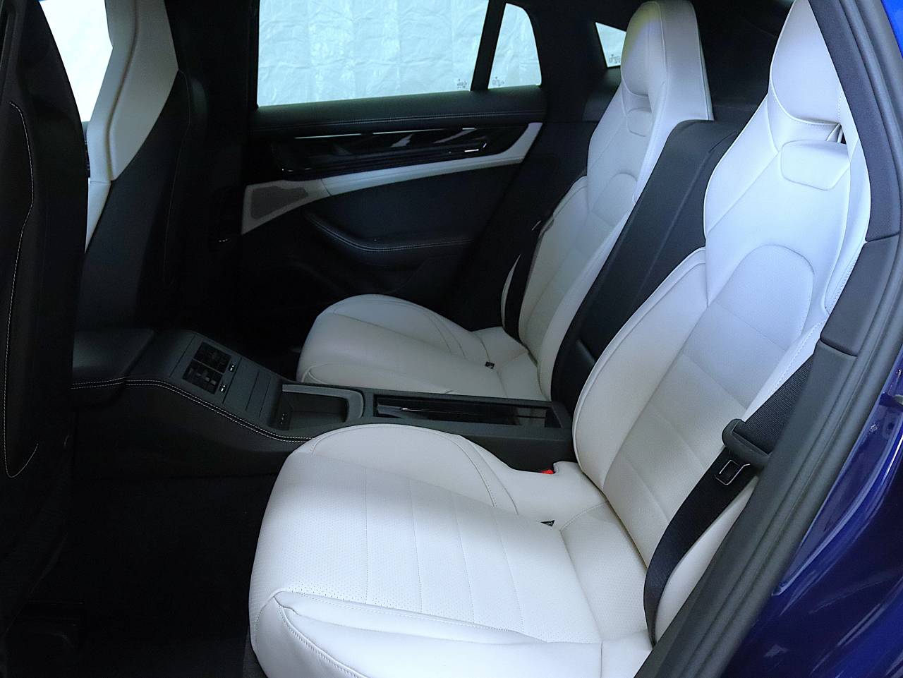 Panamera (4) image 21