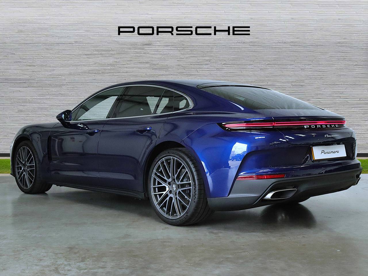 Panamera (4) image 03