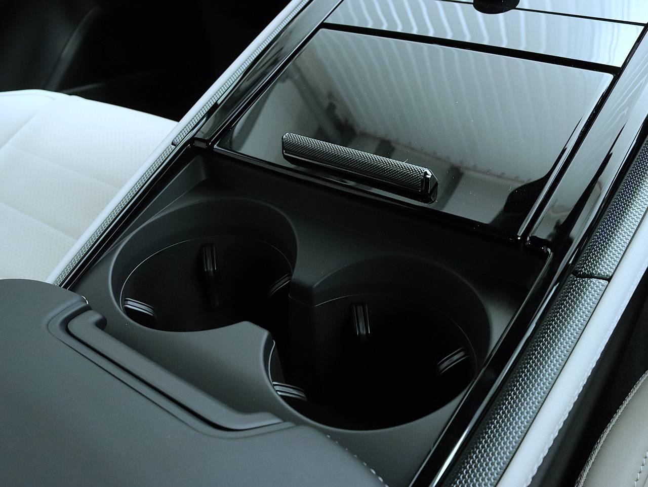 Panamera (4) image 36