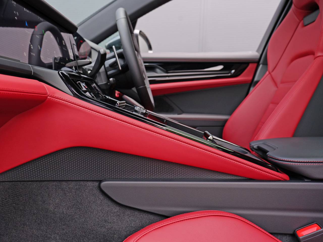 Panamera (4) image 29