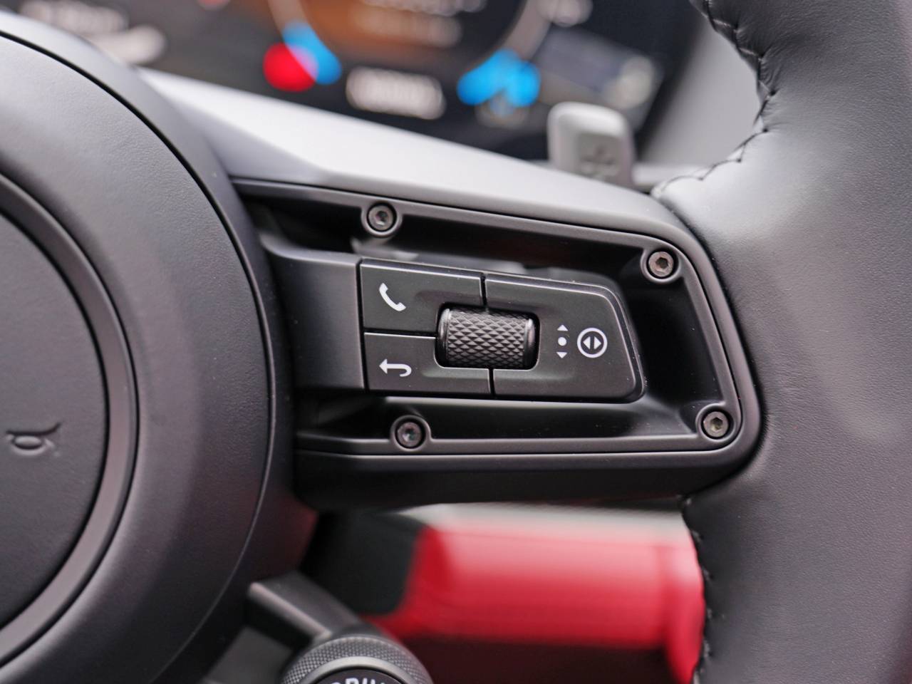 Panamera (4) image 34