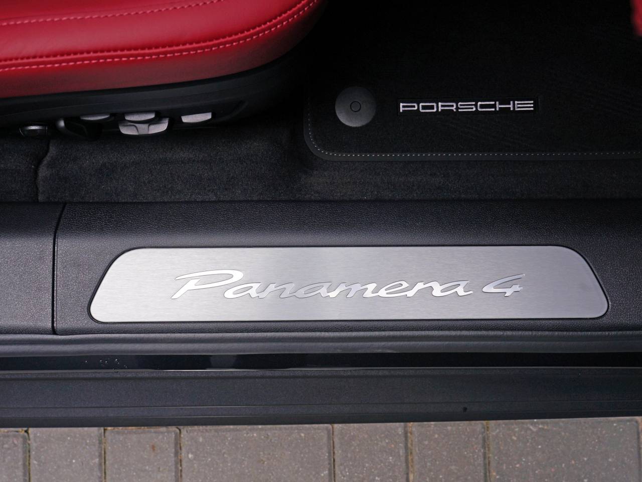 Panamera (4) image 38