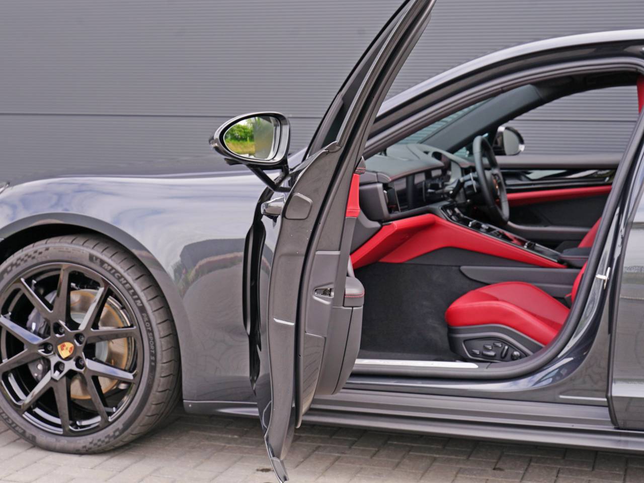 Panamera (4) image 53