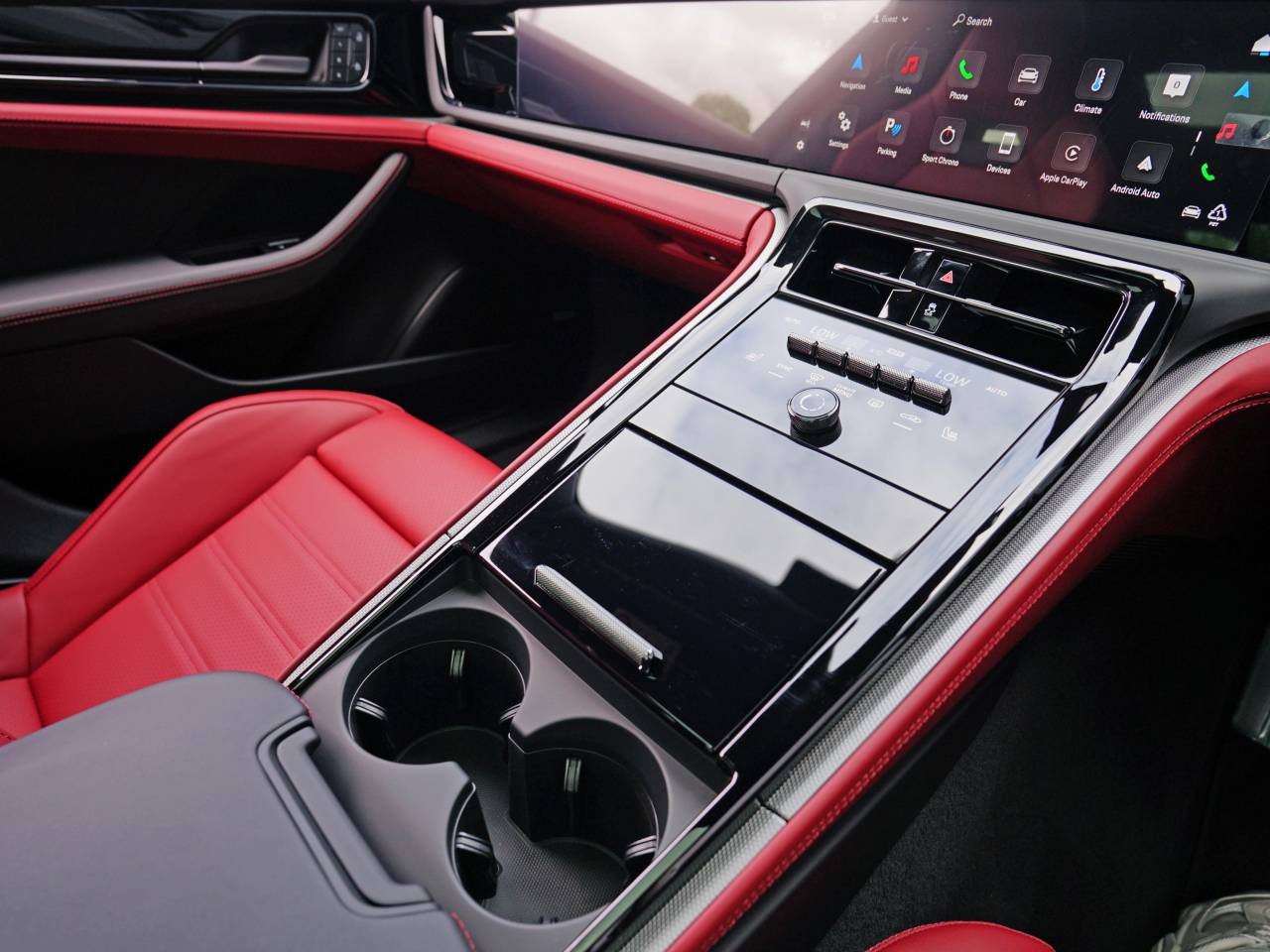 Panamera (4) image 28