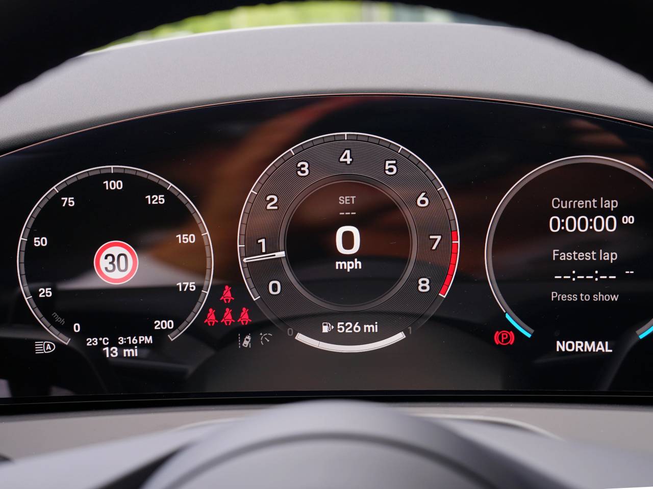 Panamera (4) image 13
