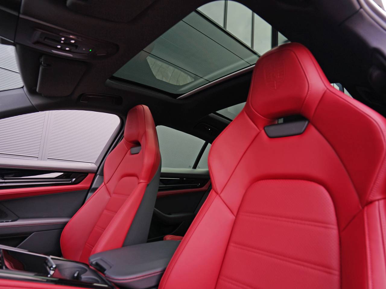 Panamera (4) image 16
