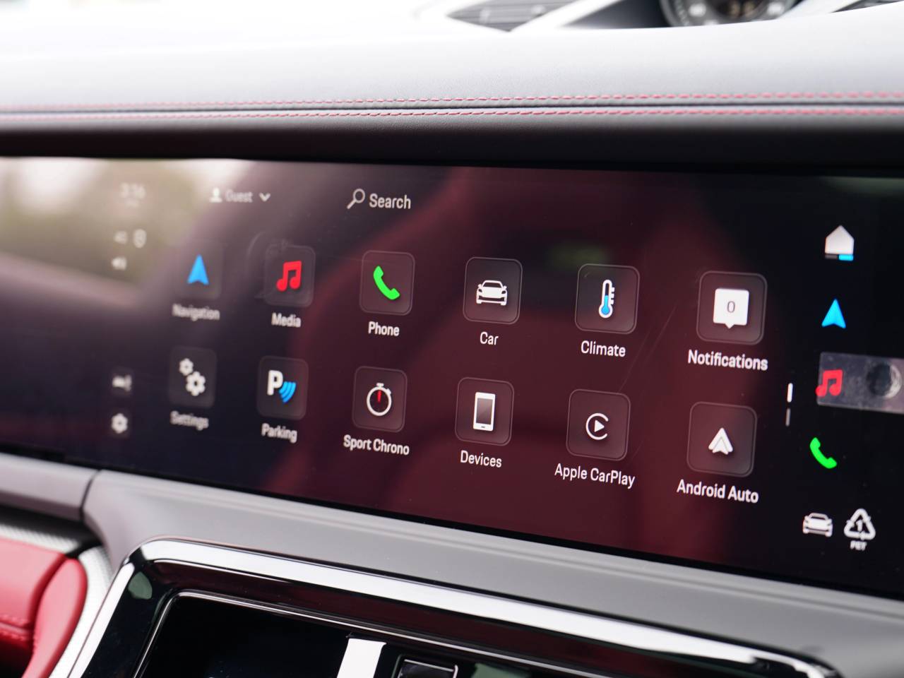 Panamera (4) image 39