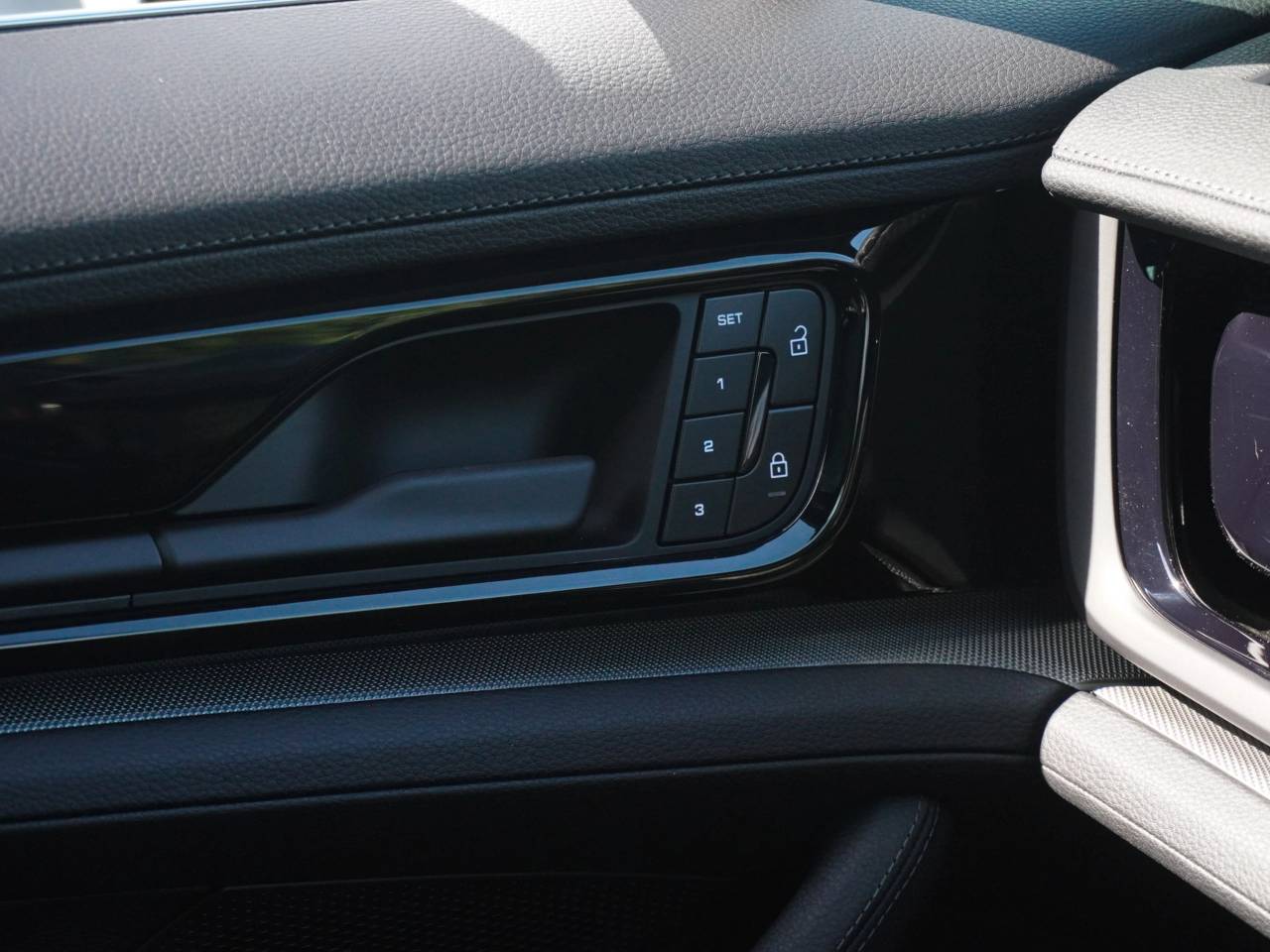 Panamera (6) image 46