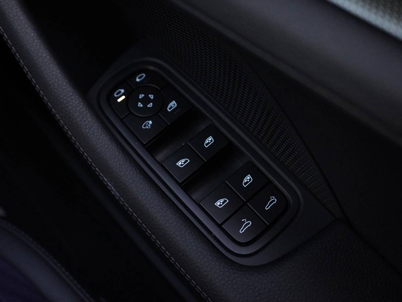 Panamera (6) image 34