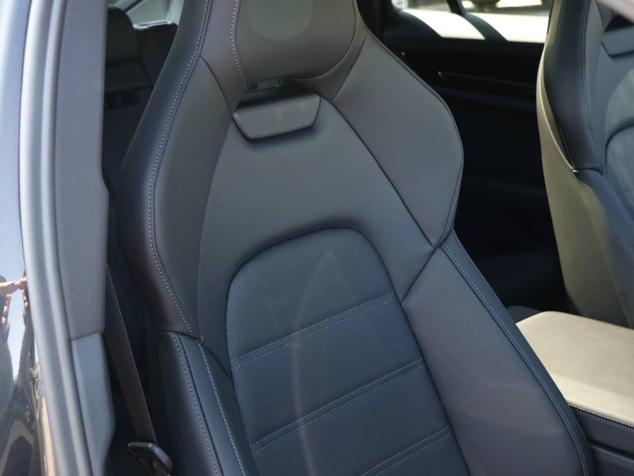 Panamera (3) image 26
