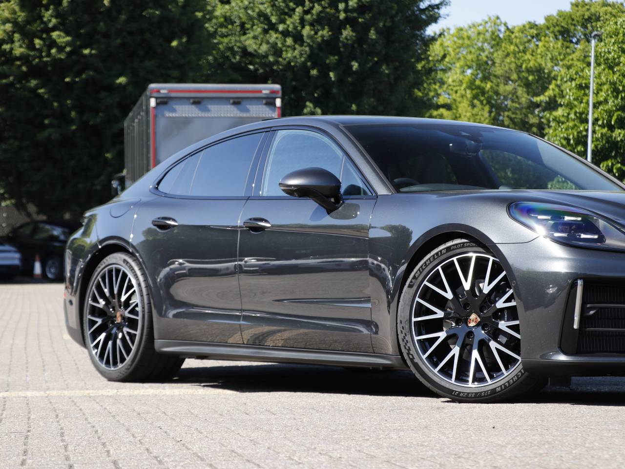 Panamera (3) image 12