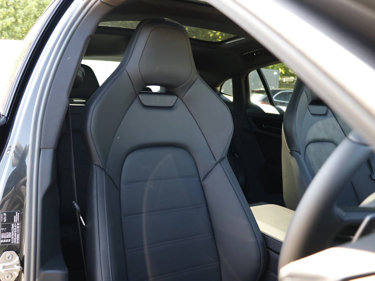 Panamera (3) image 24