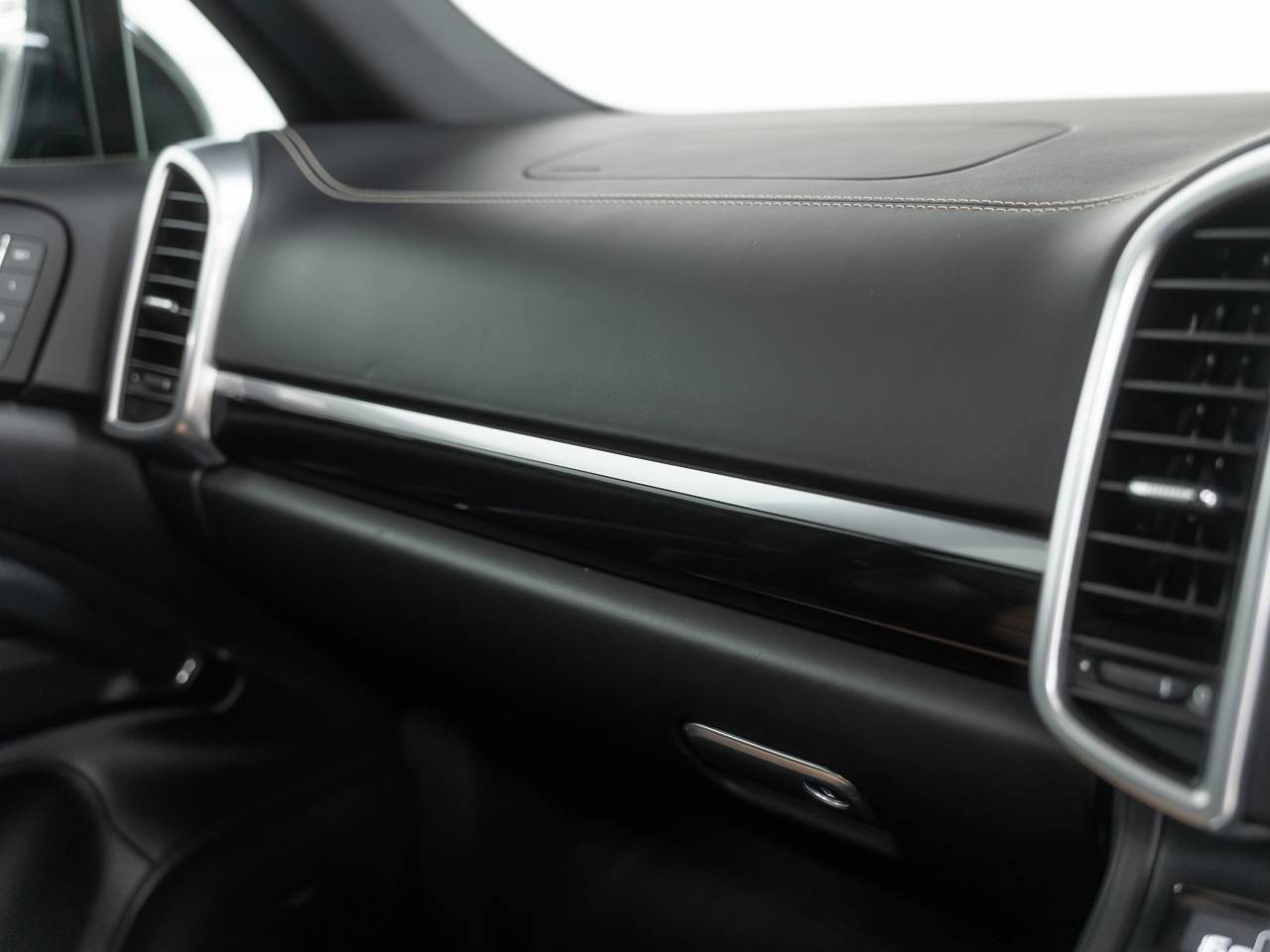 Cayenne D V6 PLATINUM EDITION TIPTRONIC S (3) image 26