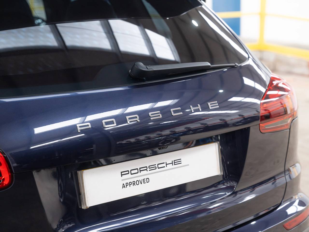 Cayenne S E HYBRID TIPTRONIC (1) image 15
