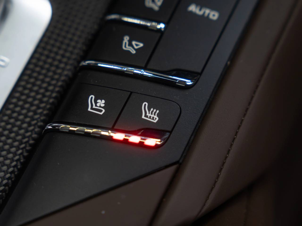 Cayenne S E HYBRID TIPTRONIC (1) image 36