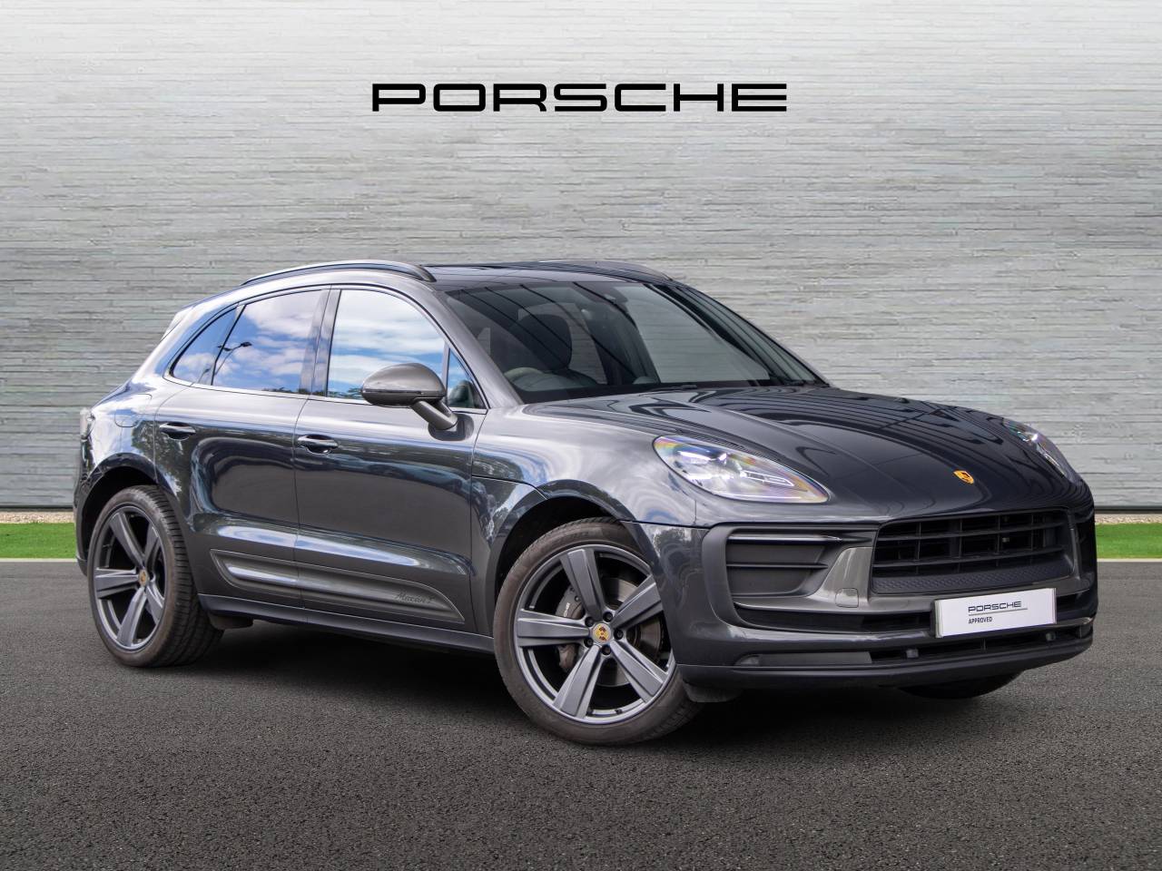 Macan T PDK