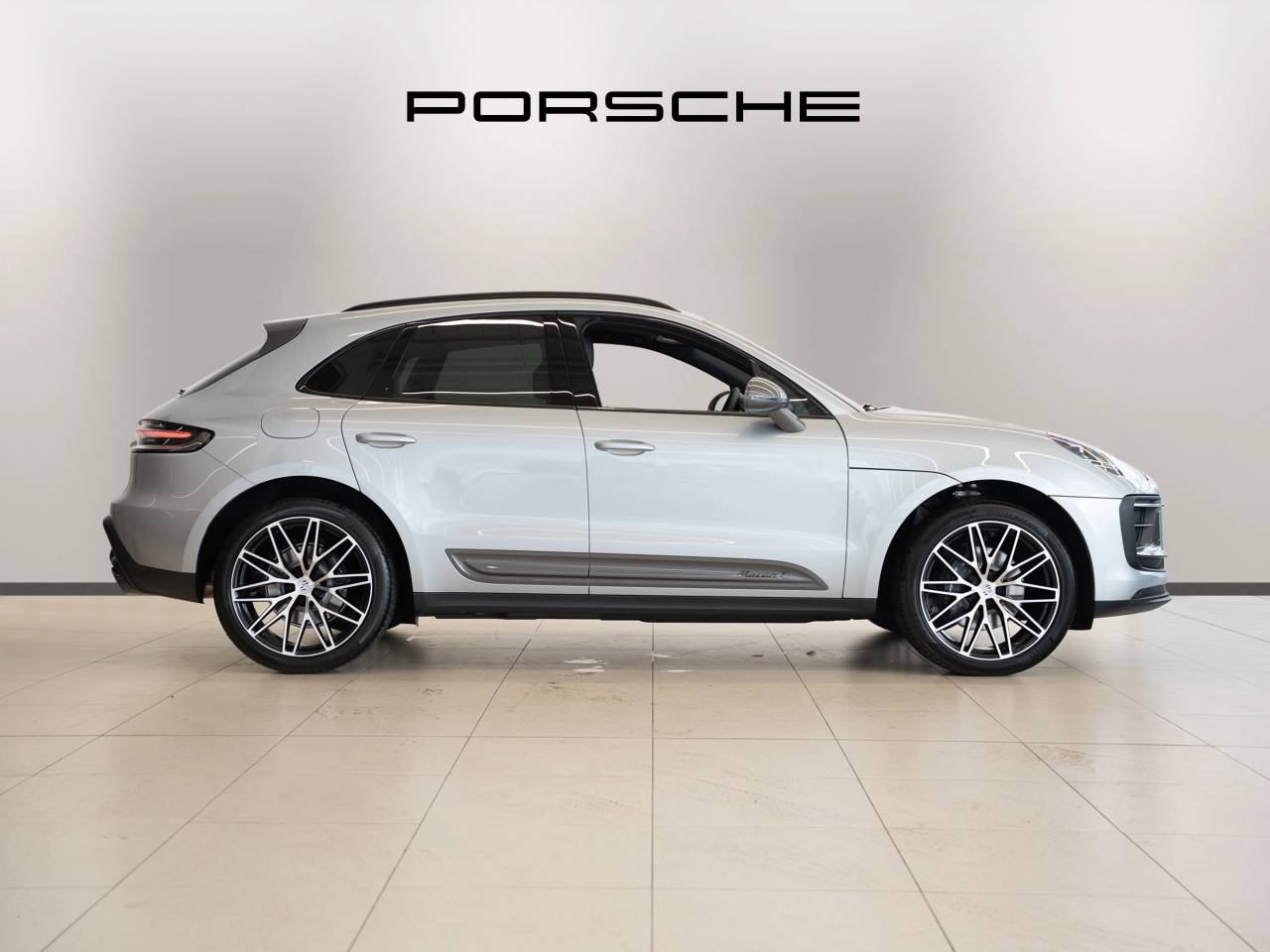 Macan (14) image 40
