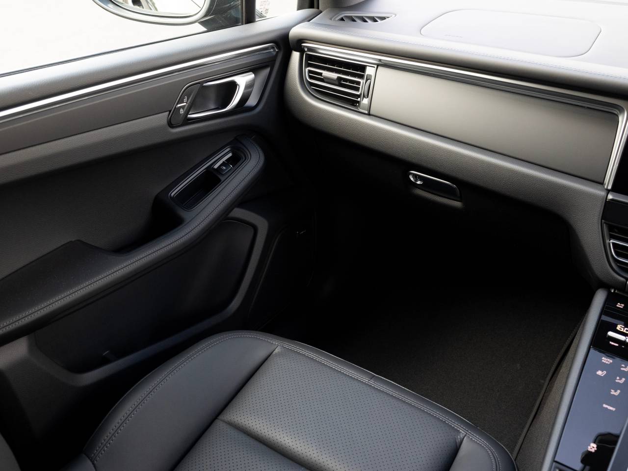 Macan (91) image 67