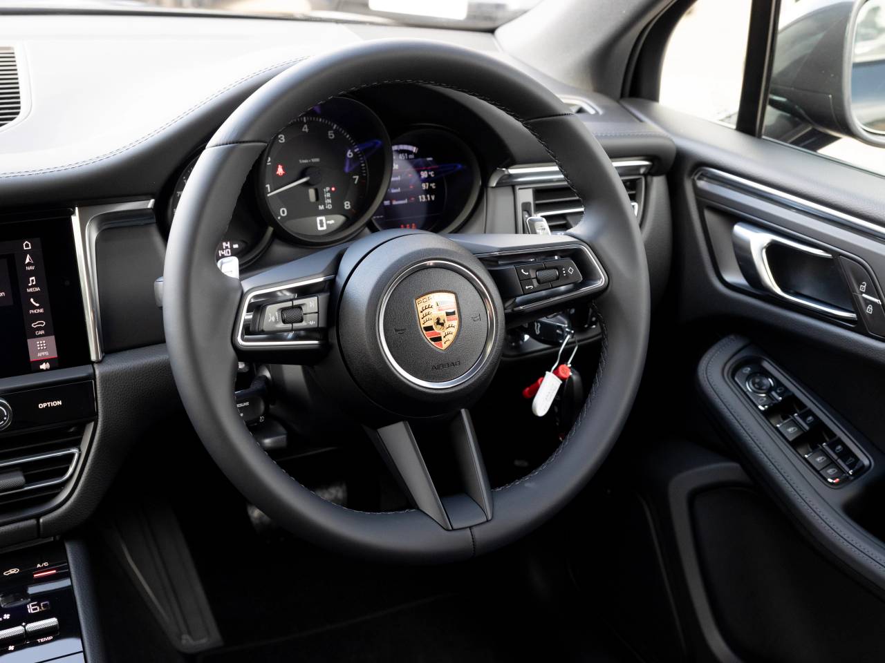 Macan (91) image 70