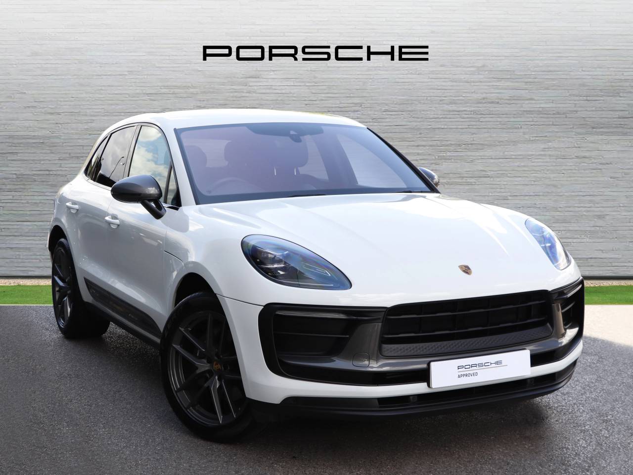 Macan T PDK