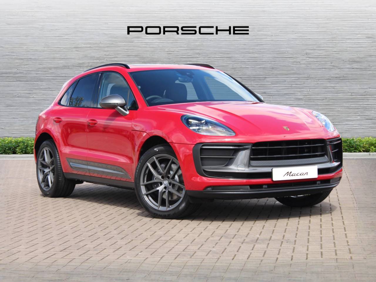 Macan T PDK