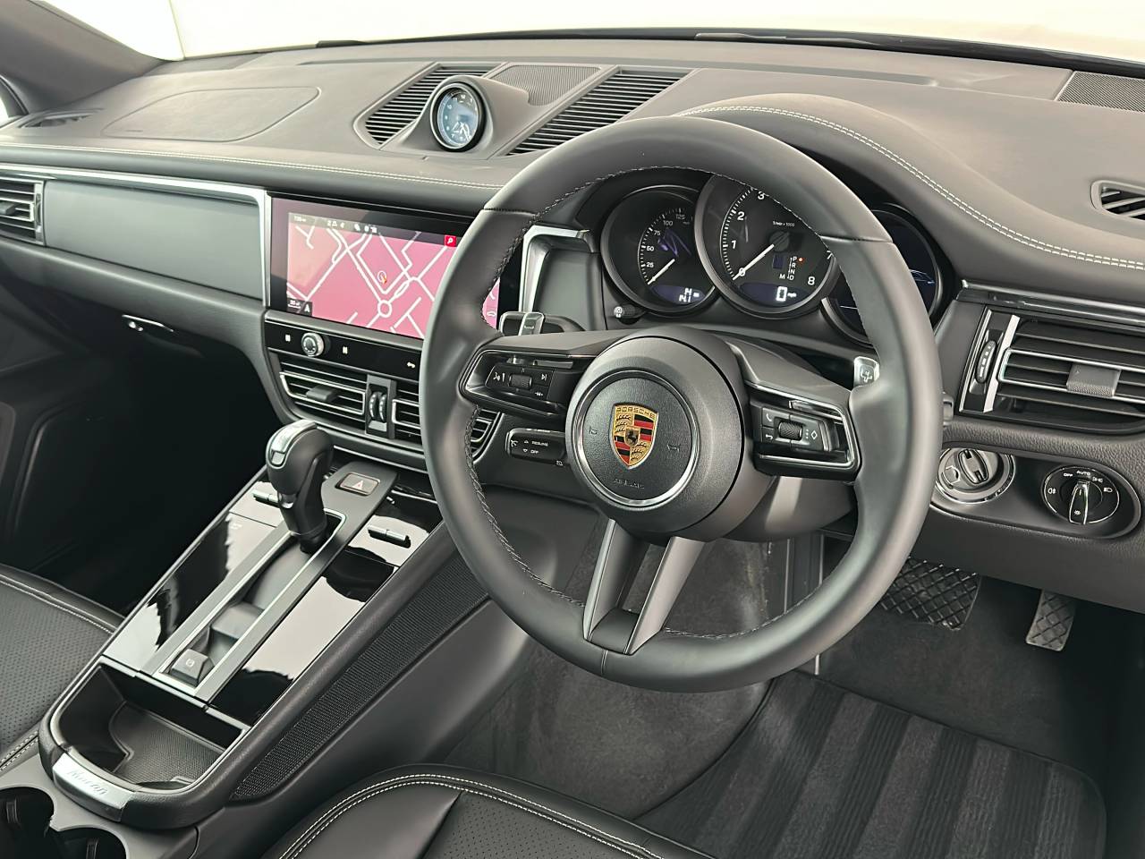 Macan (63) image 30
