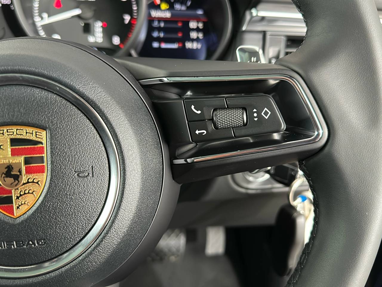 Macan (63) image 26
