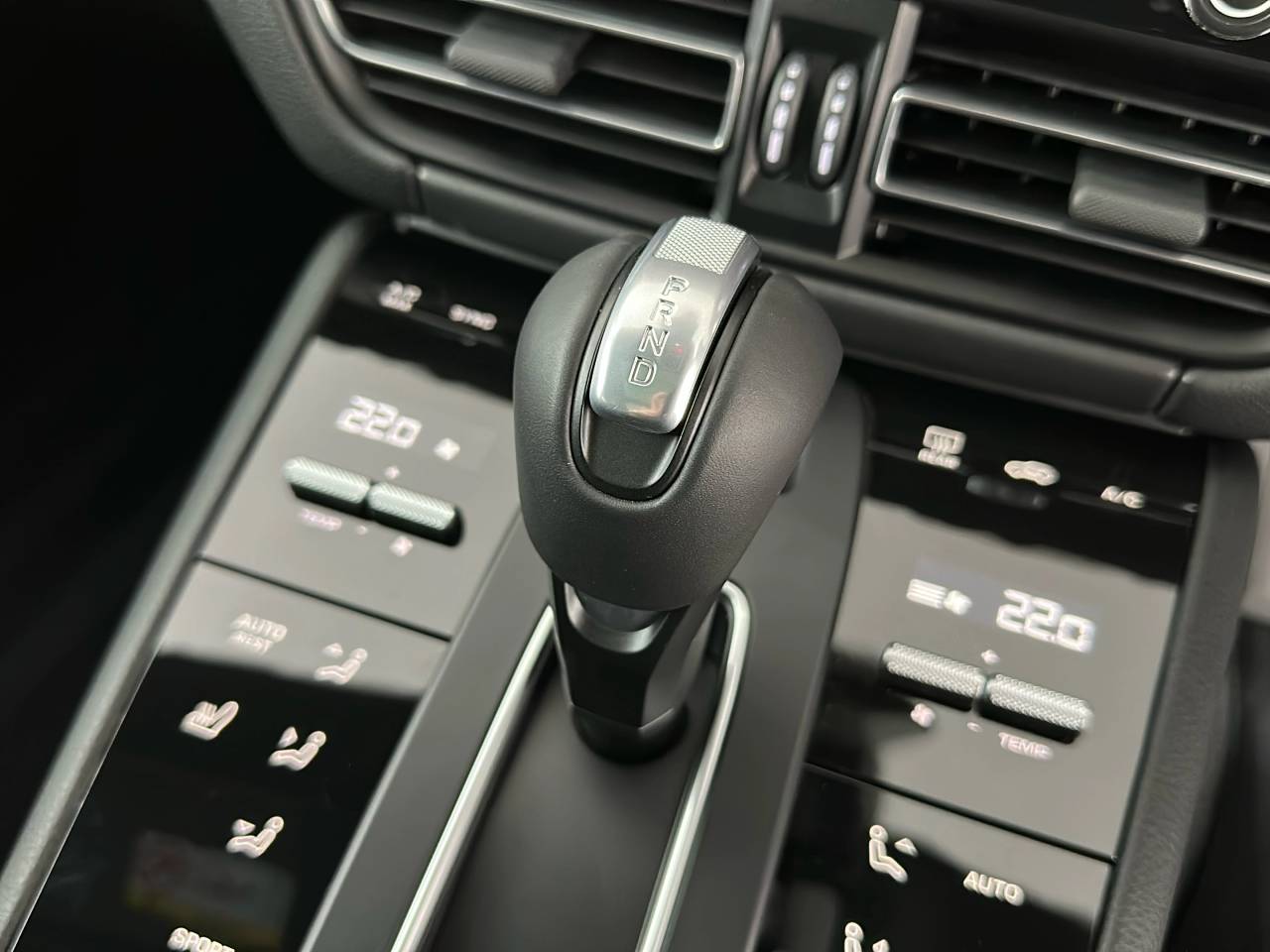 Macan (63) image 27
