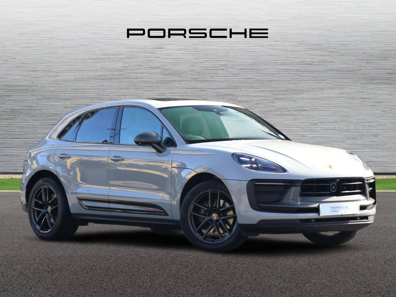 Macan T PDK