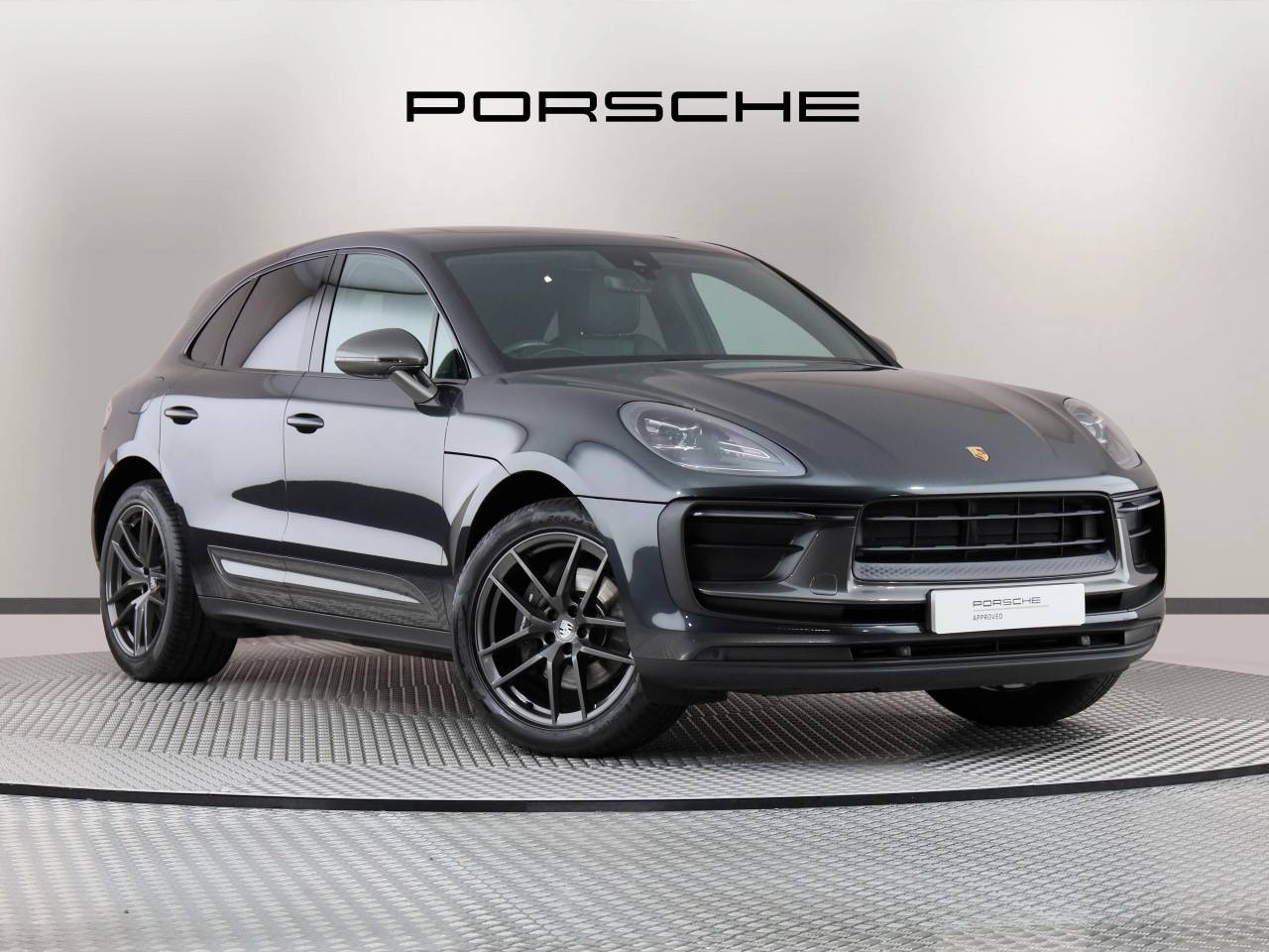 Macan T PDK