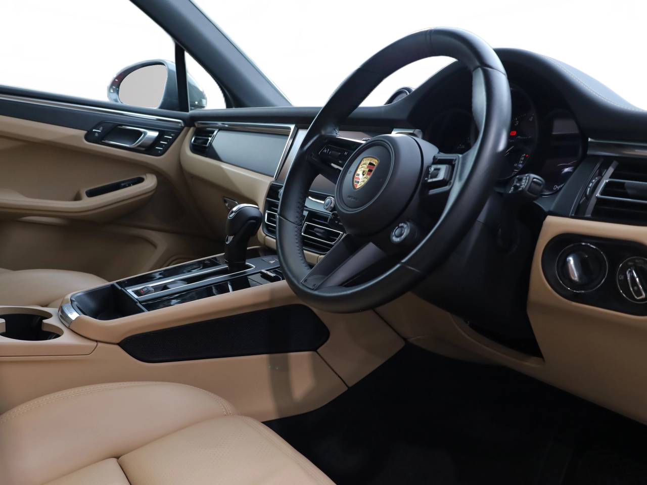 Macan T PDK (30) image 04