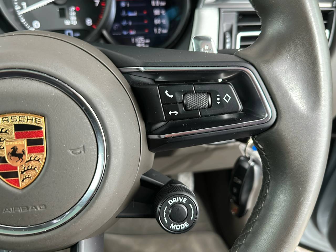 Macan GTS PDK (145) image 25