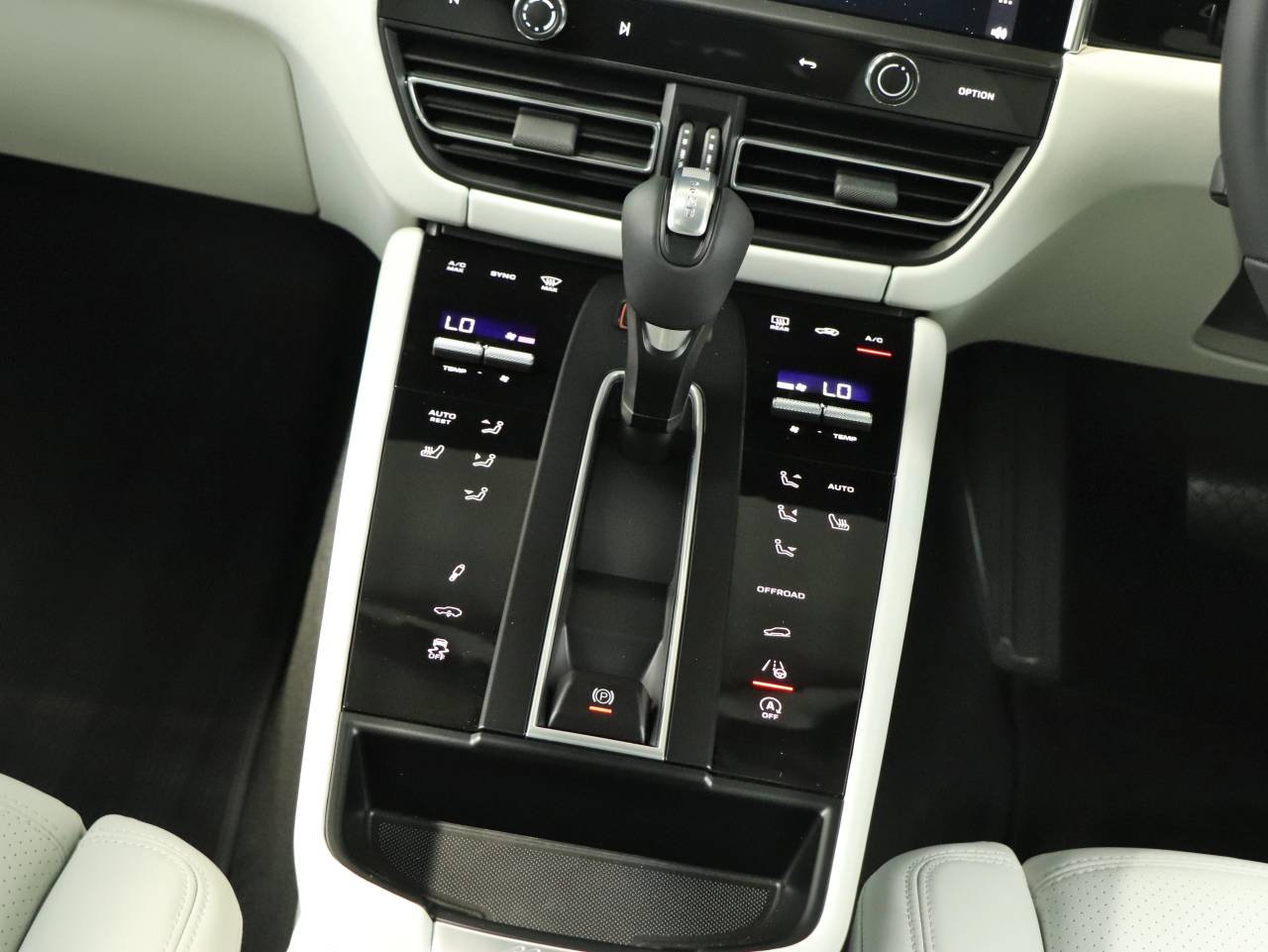 Macan (72) image 18