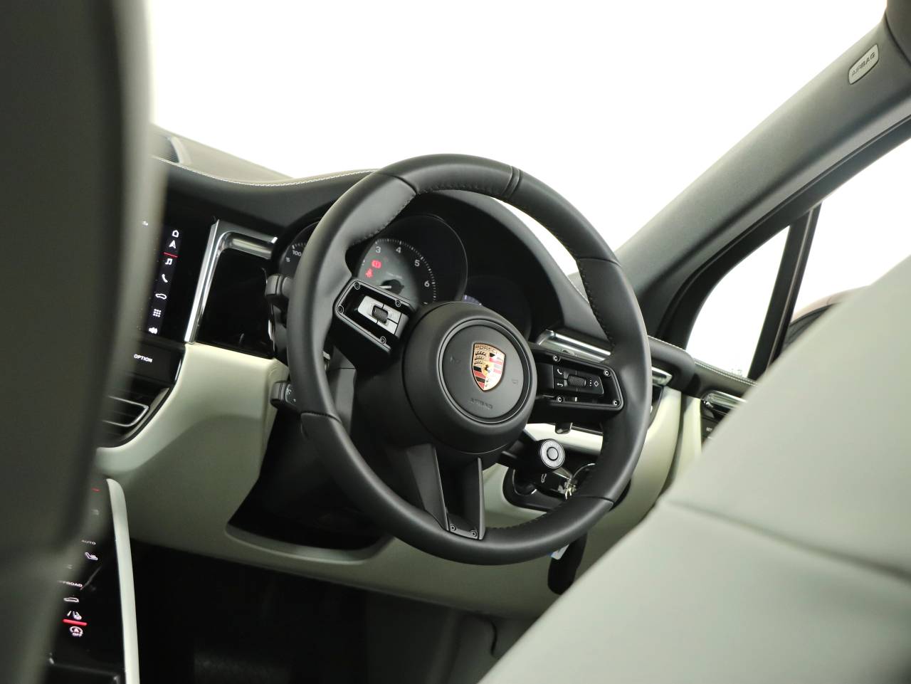Macan (72) image 04