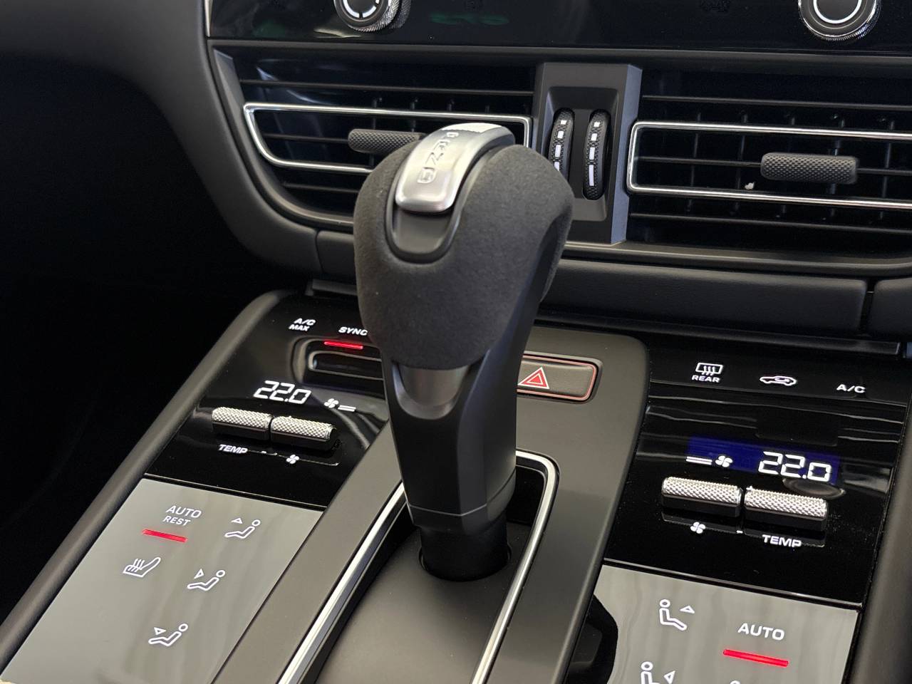 Macan (16) image 30