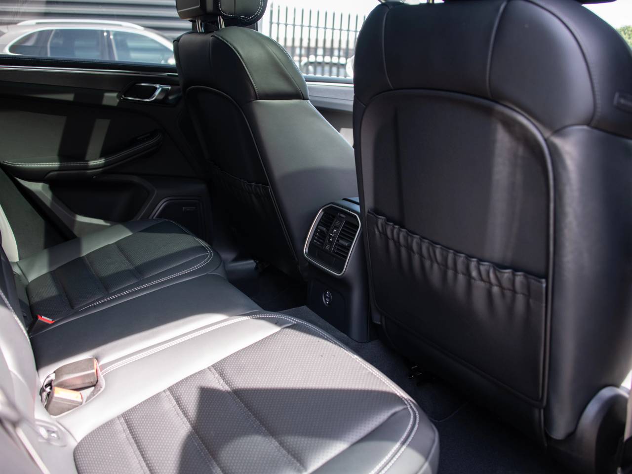 Macan (71) image 39