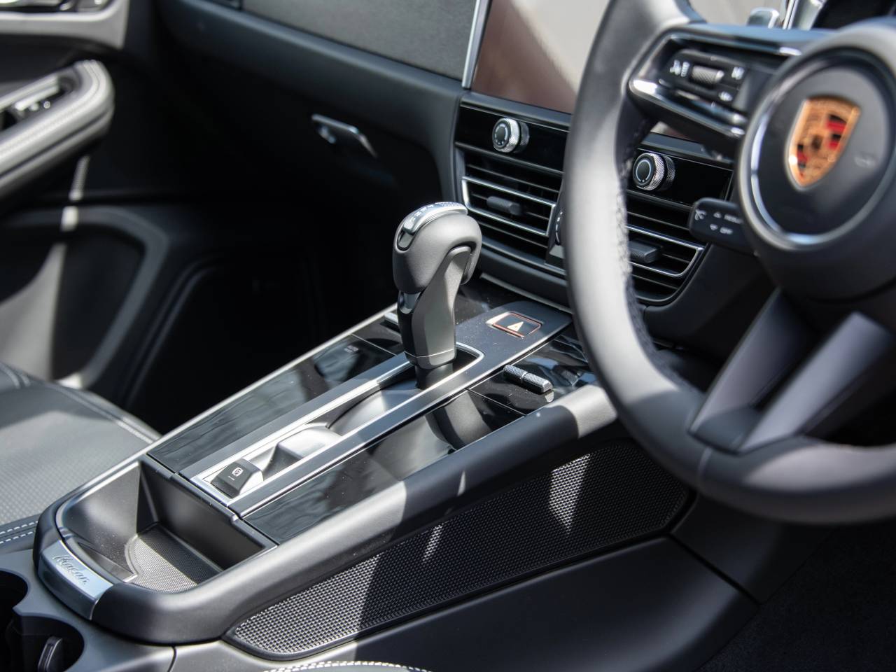 Macan (71) image 32