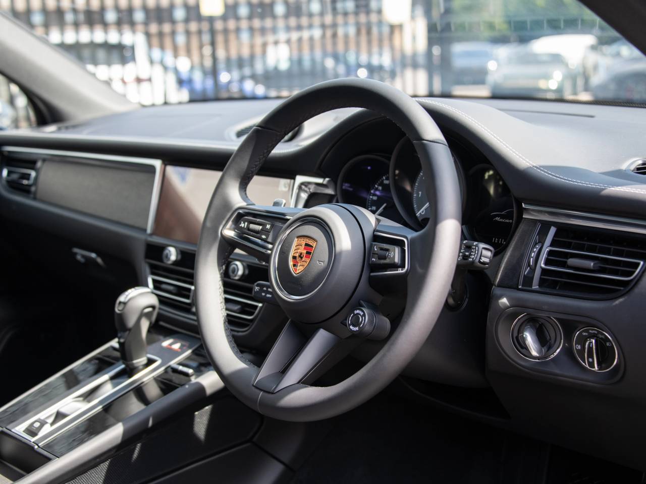 Macan (71) image 27