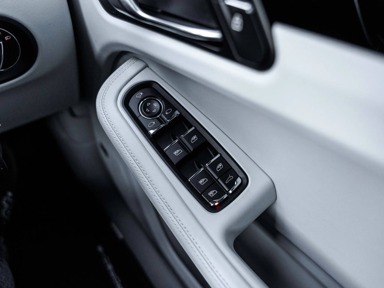Macan (42) image 35