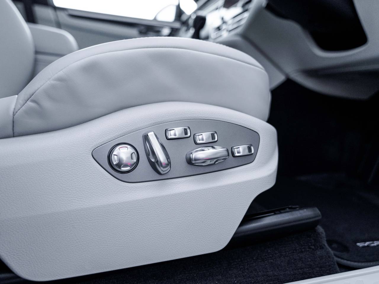 Macan (42) image 32