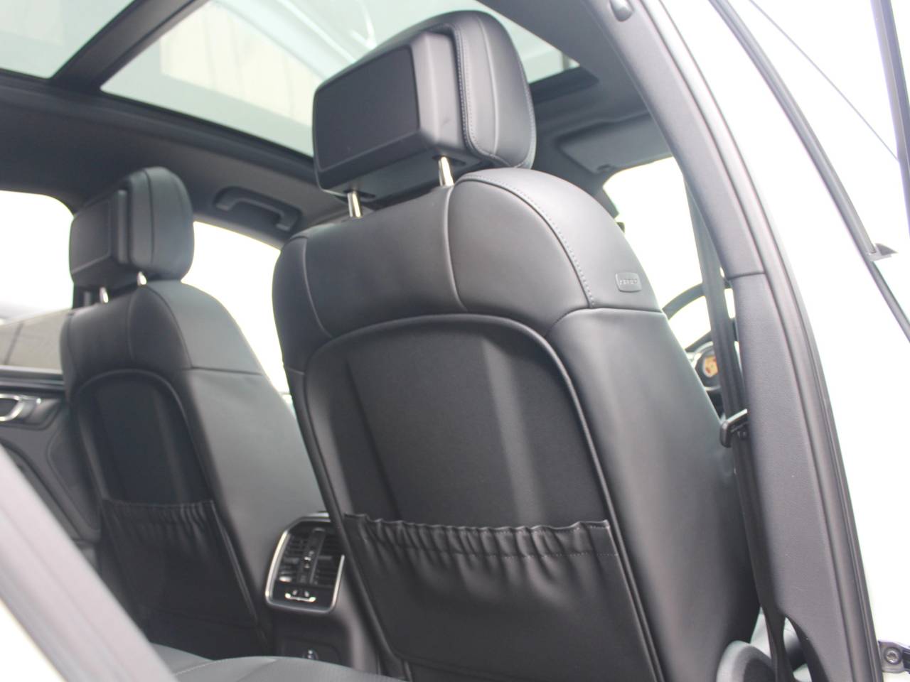 Macan (30) image 34