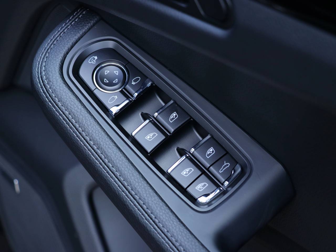 Macan (46) image 36
