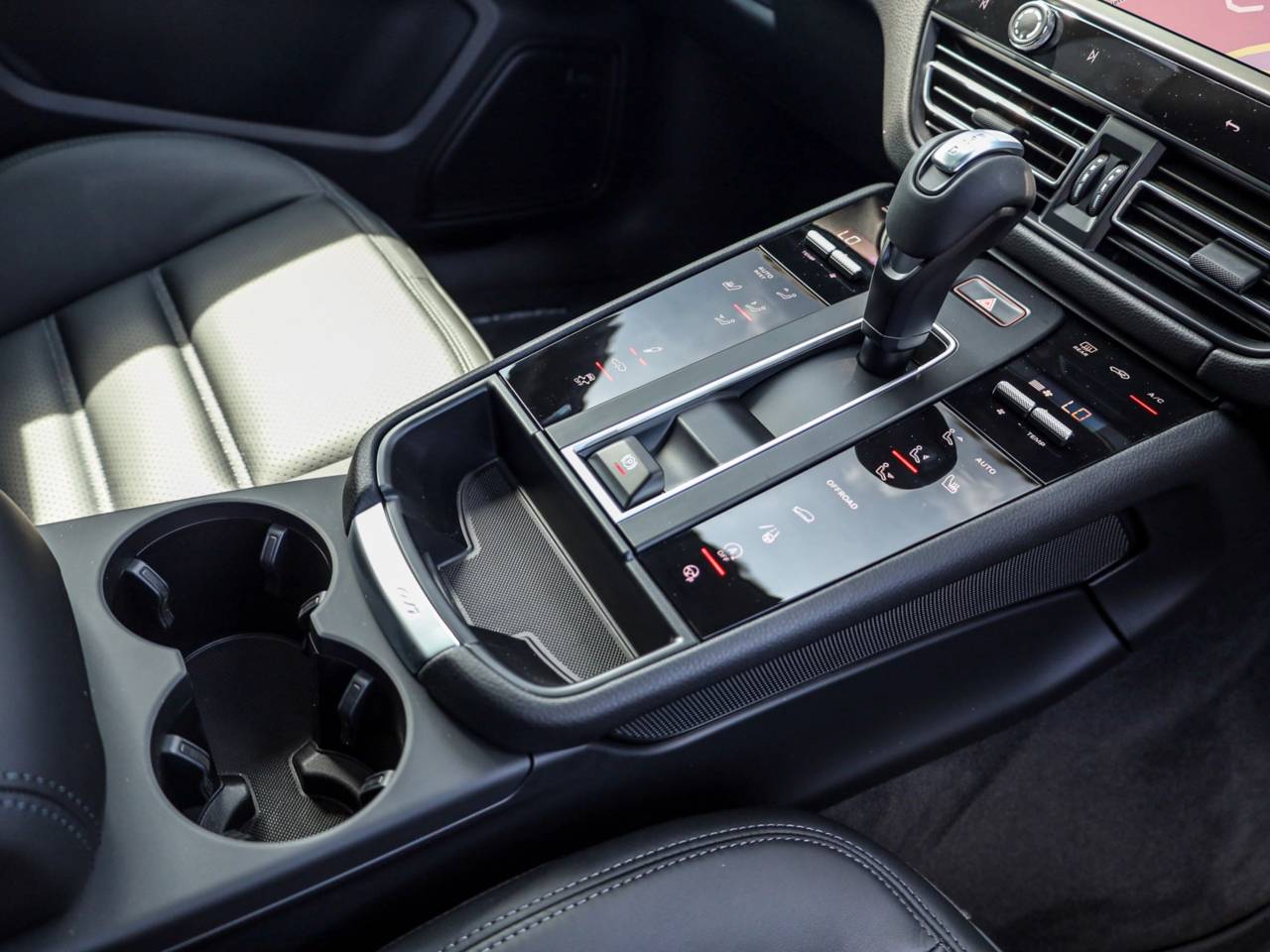 Macan (74) image 22