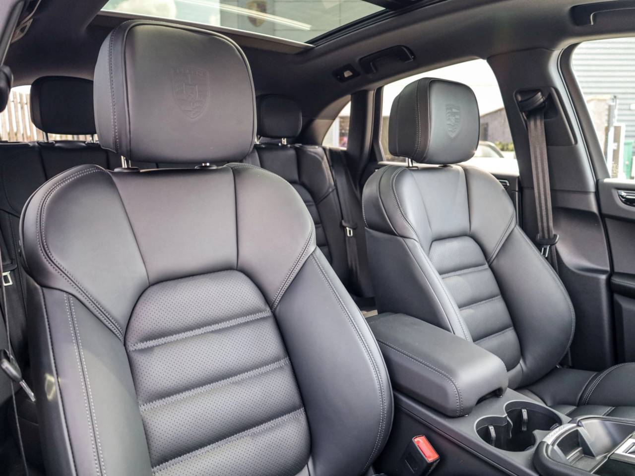Macan (74) image 05