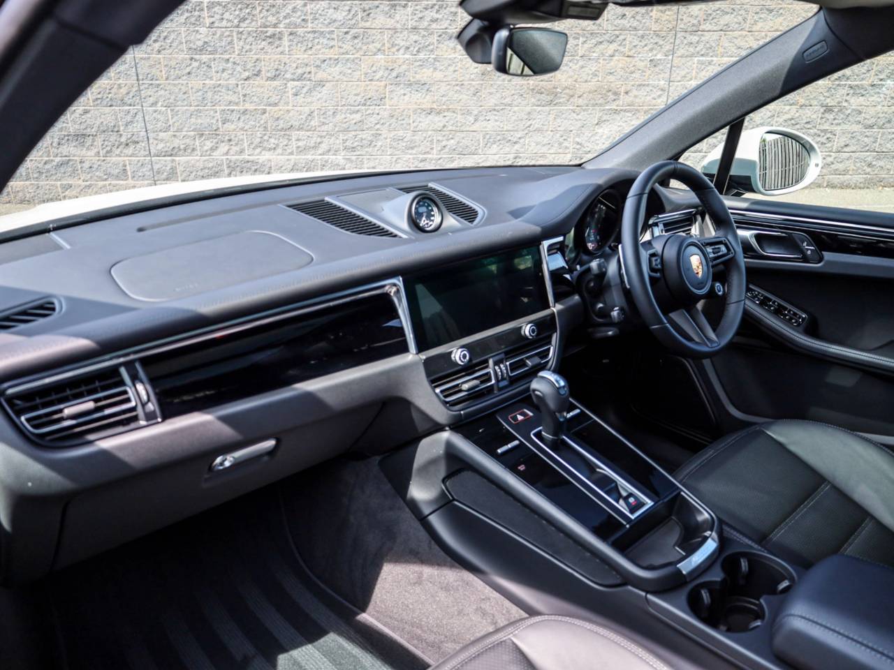 Macan (74) image 16