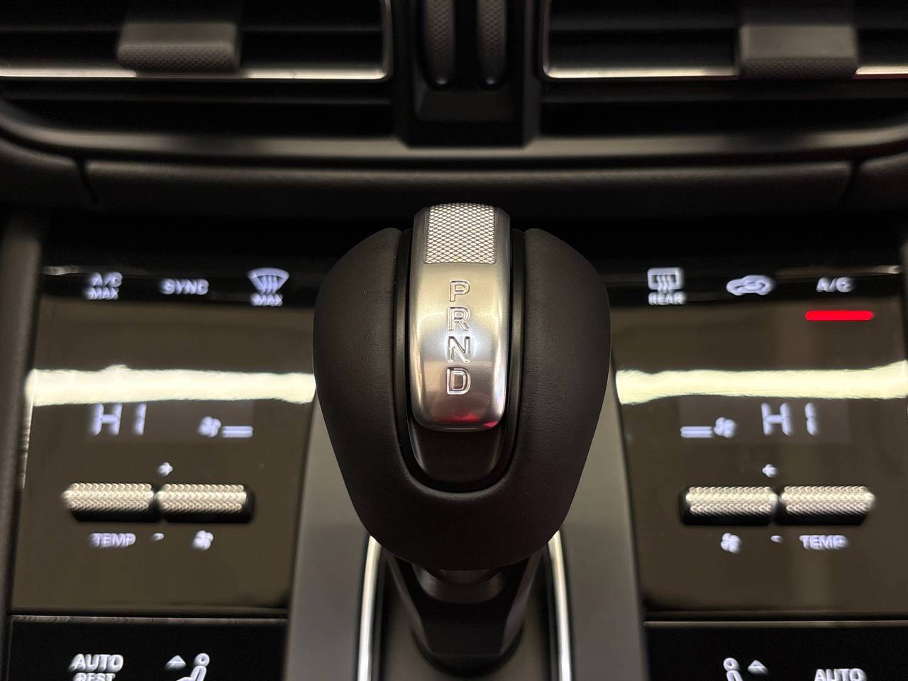Macan (12) image 36