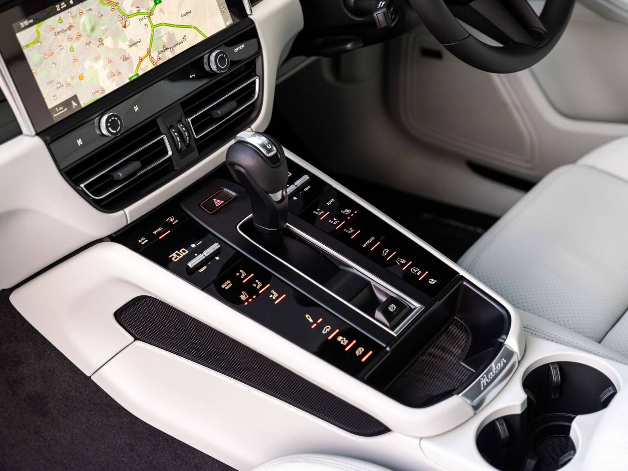 Macan (27) image 32