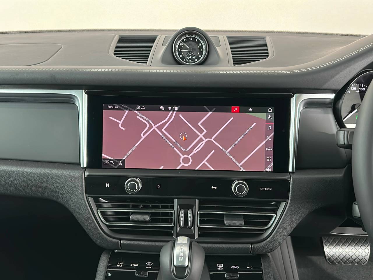 Macan PDK (180) image 30