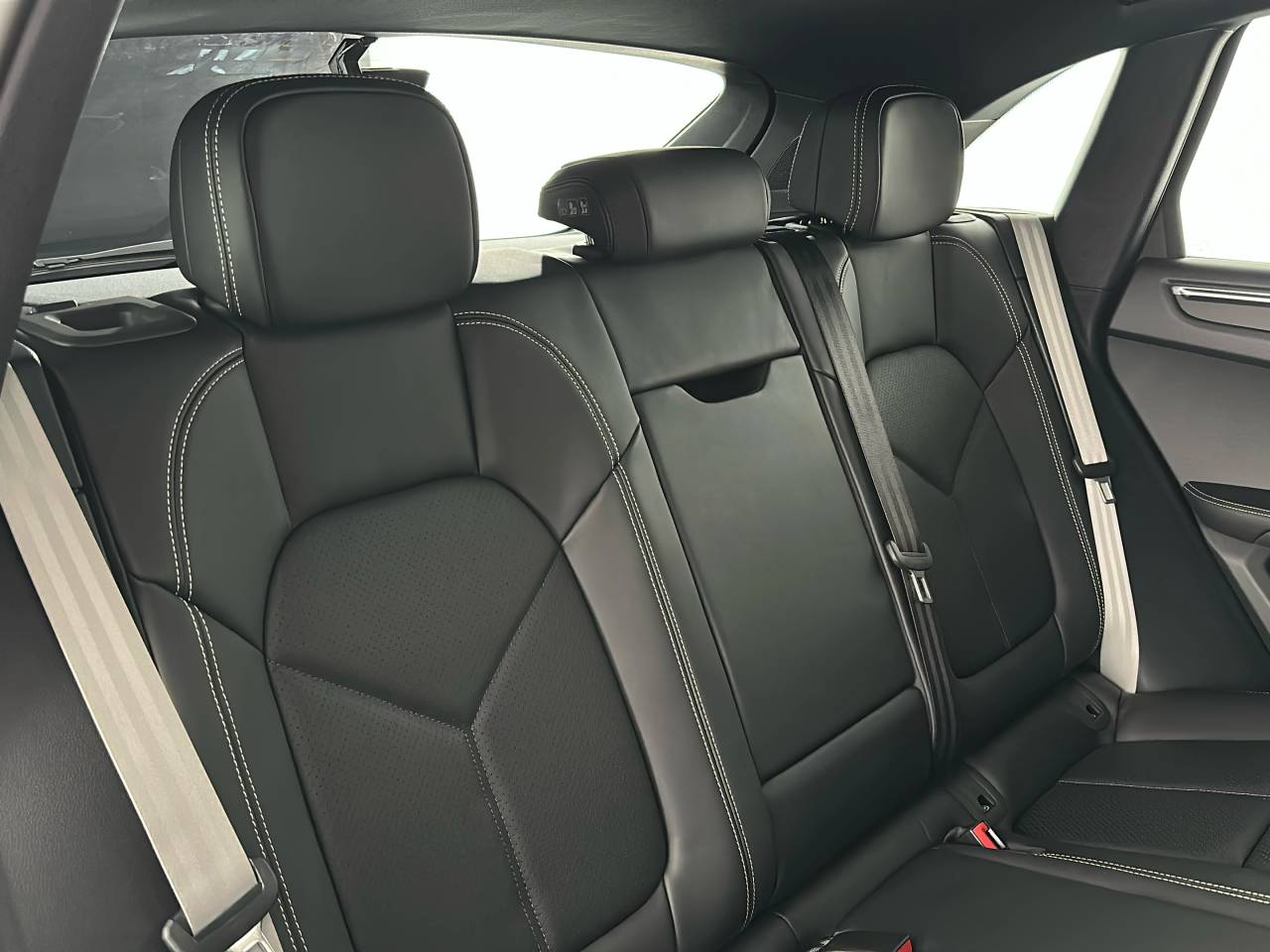 Macan PDK (180) image 14