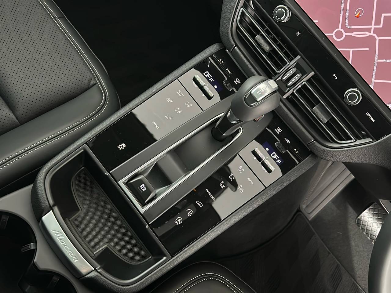 Macan PDK (180) image 29